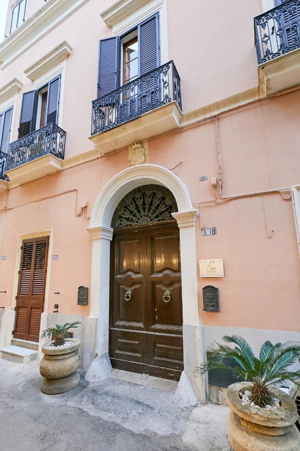 Louis Mary Apartment Gallipoli Bagian luar foto